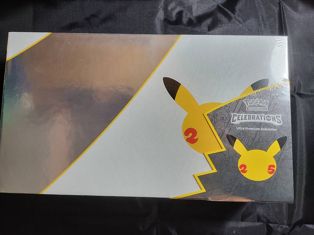 Pokemon Ultra Premium Kollektion upc shops Celebrations in Deutsch