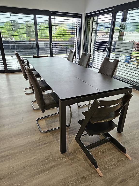 Table sonali dekton anthracite Canton Jura - anibis.ch