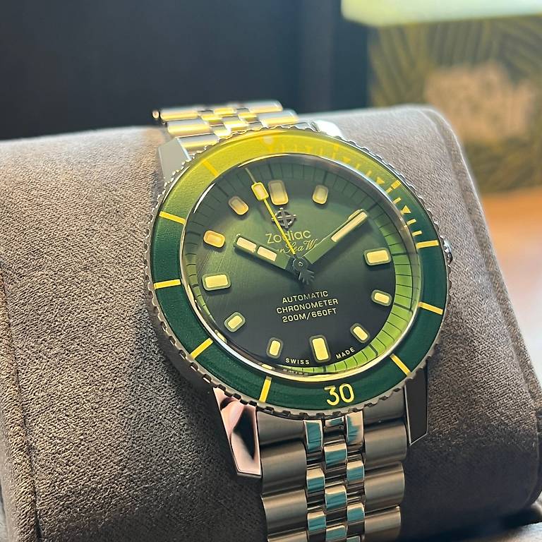 Zodiac Sea Wolf Automatic Green Dial Full Set ZO9295 Canton Genève ...