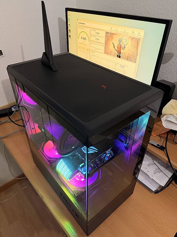 Pc gamer noir Canton Berne - anibis.ch