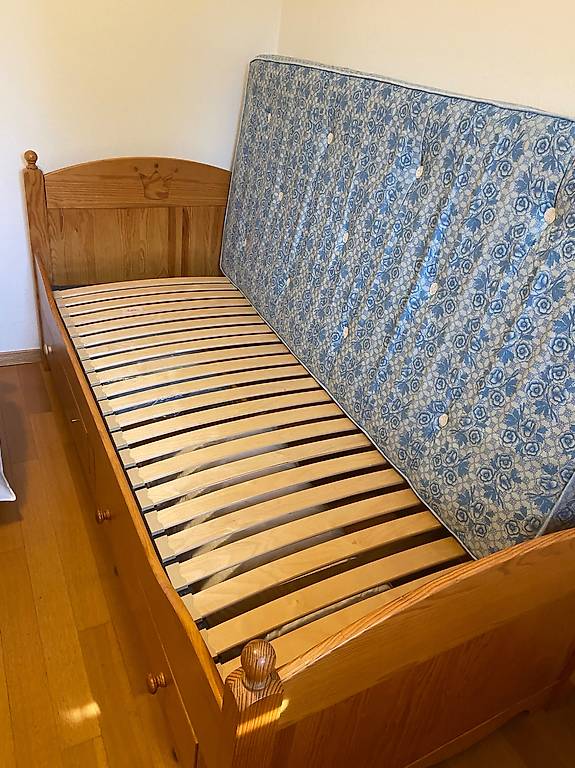 Lit Ancien En Bois Avec Matelas – Taille Non Standard
