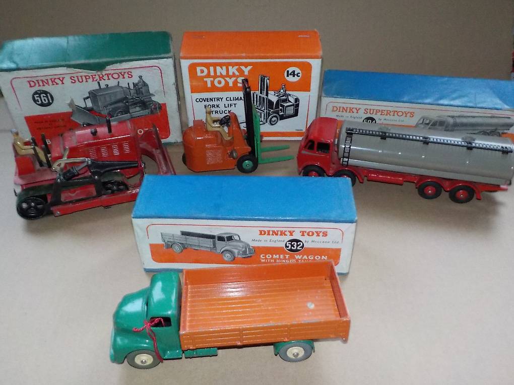 Super Dinky – Camion GMC PINDER – Réf CCBW353, Occasion Bon état