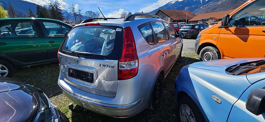 HYUNDAI i30 Wagon 1.6 Comfort — slika 3