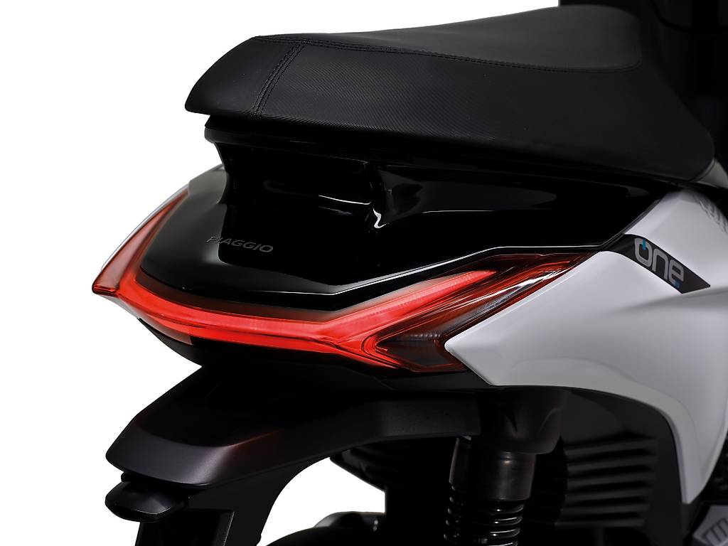 PIAGGIO Piaggio 1 Active 60km/h Full Electric im Kanton Zürich - anibis.ch