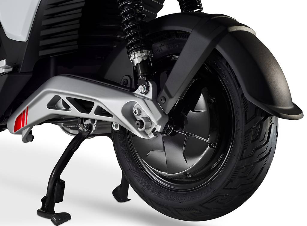 PIAGGIO Piaggio 1 Active 60km/h Full Electric im Kanton Zürich - anibis.ch