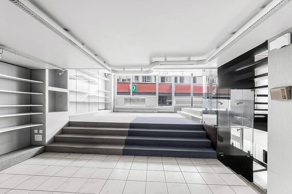 Local commercial de 70 m² au cur de Chézard-St-Martin Canton Neuchâtel ...