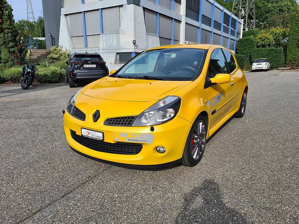 RENAULT Clio 2.0 16V Sport F1 Team Canton Vaud - anibis.ch