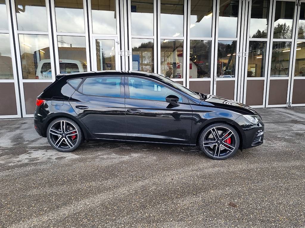 SEAT Leon 2.0 TSI Cupra 300 DSG — slika 3