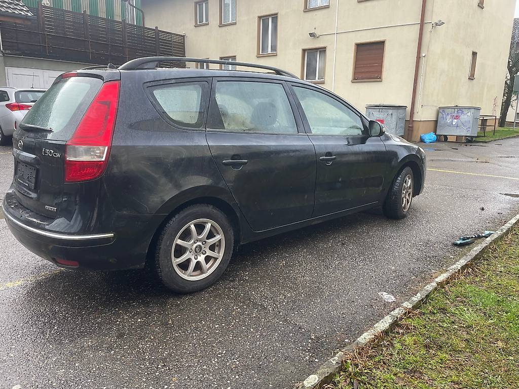 HYUNDAI i30 Wagon 1.6 CRDi Style — slika 5