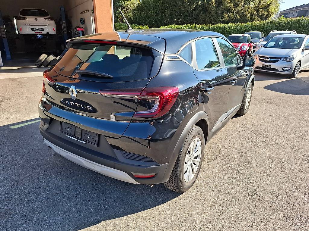 RENAULT Captur 1.3 TCe Zen — slika 2