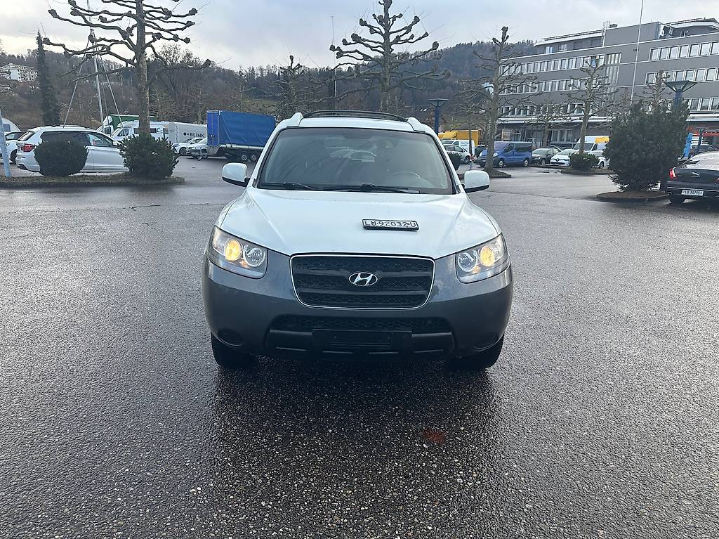 HYUNDAI Santa Fe 2.2 CRDi Premium 4WD Automatic — slika 3