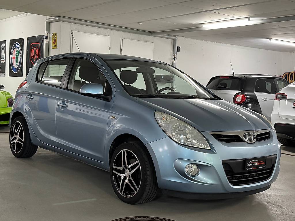 HYUNDAI i20 1.4 Style 1-Hand, CH-Fahrzeug — slika 3