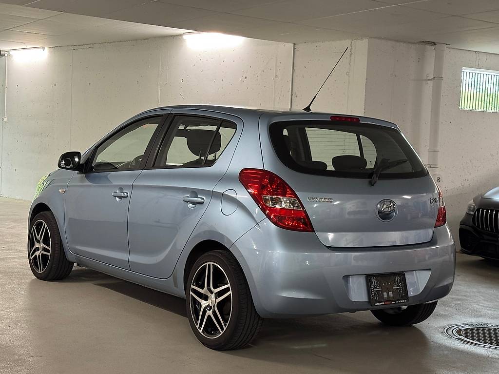 HYUNDAI i20 1.4 Style 1-Hand, CH-Fahrzeug — slika 5