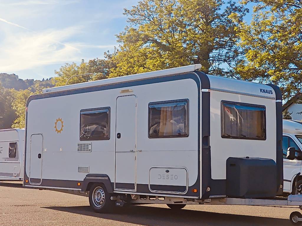 KNAUS Eifelland Deseo 500 Family Edition -- Mover -- Solar Canton ...