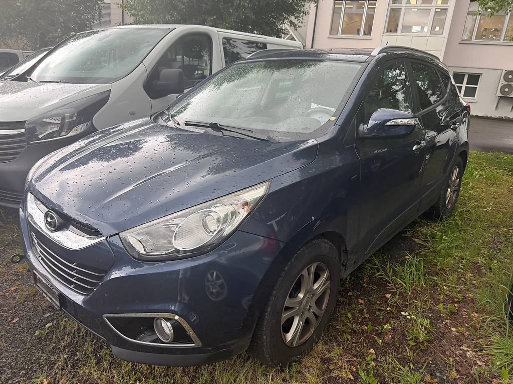 HYUNDAI iX 35 2.0 Premium 4WD — slika 2