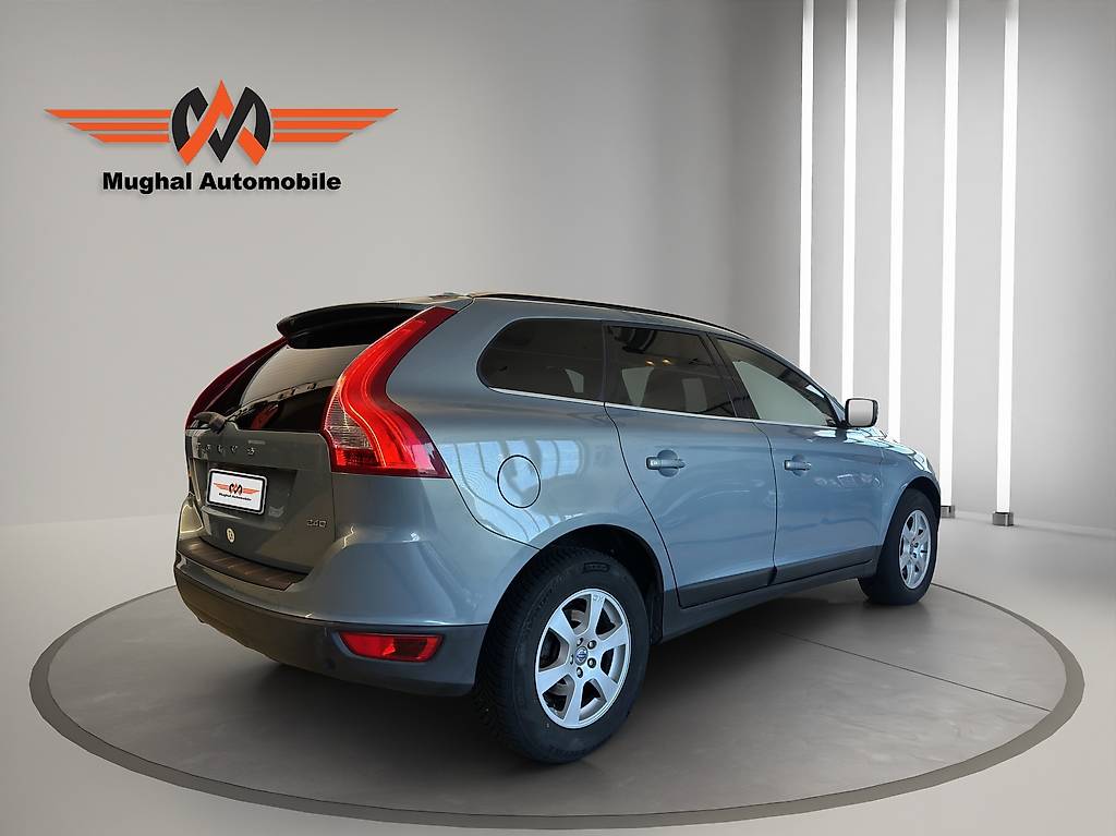 VOLVO XC60 2.4D Geartronic — slika 5