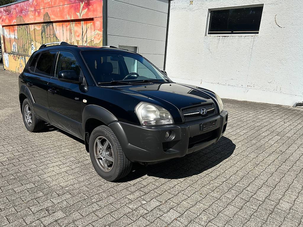 HYUNDAI Tucson 2.7 V6 GLS 4WD — slika 4