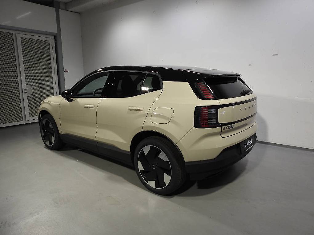 VOLVO EX 30 E60 Plus — slika 4
