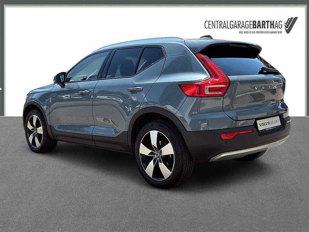 VOLVO XC40 1.5 T2 Xcite — slika 4