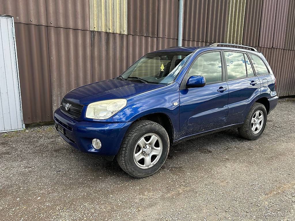 TOYOTA RAV-4 2.0 16V Linea Terra — slika 3