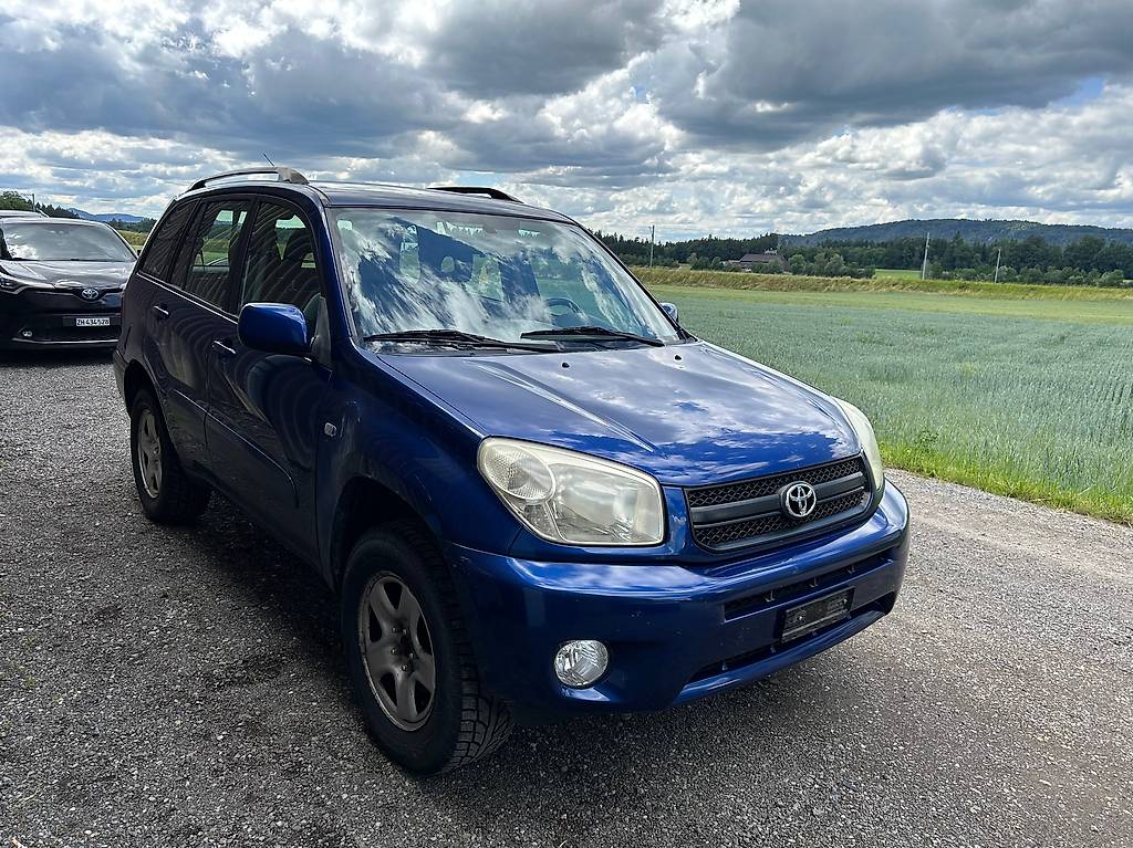 TOYOTA RAV-4 2.0 16V Linea Terra — slika 4
