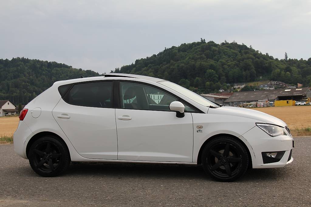 SEAT Ibiza 1.2 TSI FR Viva DSG — slika 4