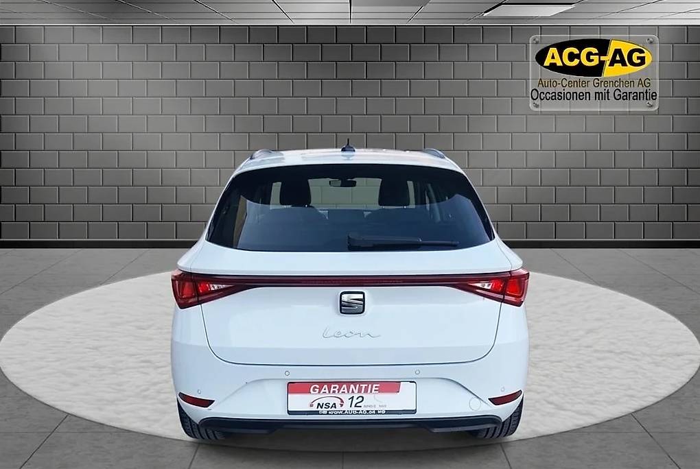 SEAT Leon ST 2.0 TDI EVO DSG Style ** Full Digital Cockpit — slika 5