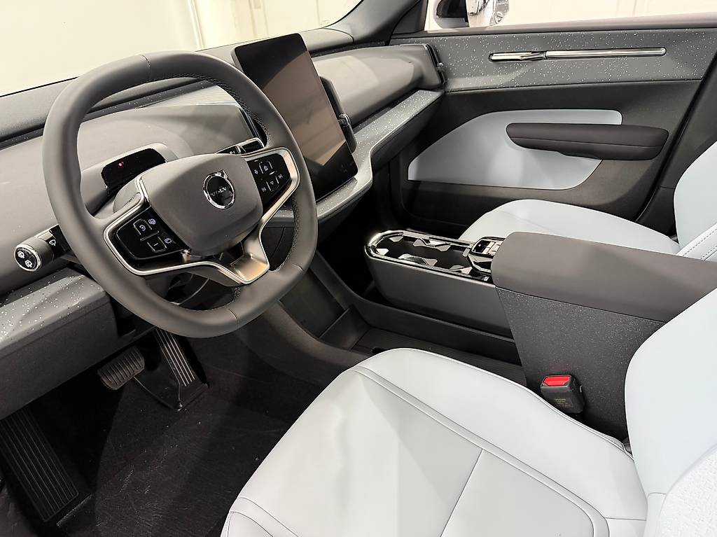 VOLVO EX 30 E60 Twin Ultra Performanc — slika 4