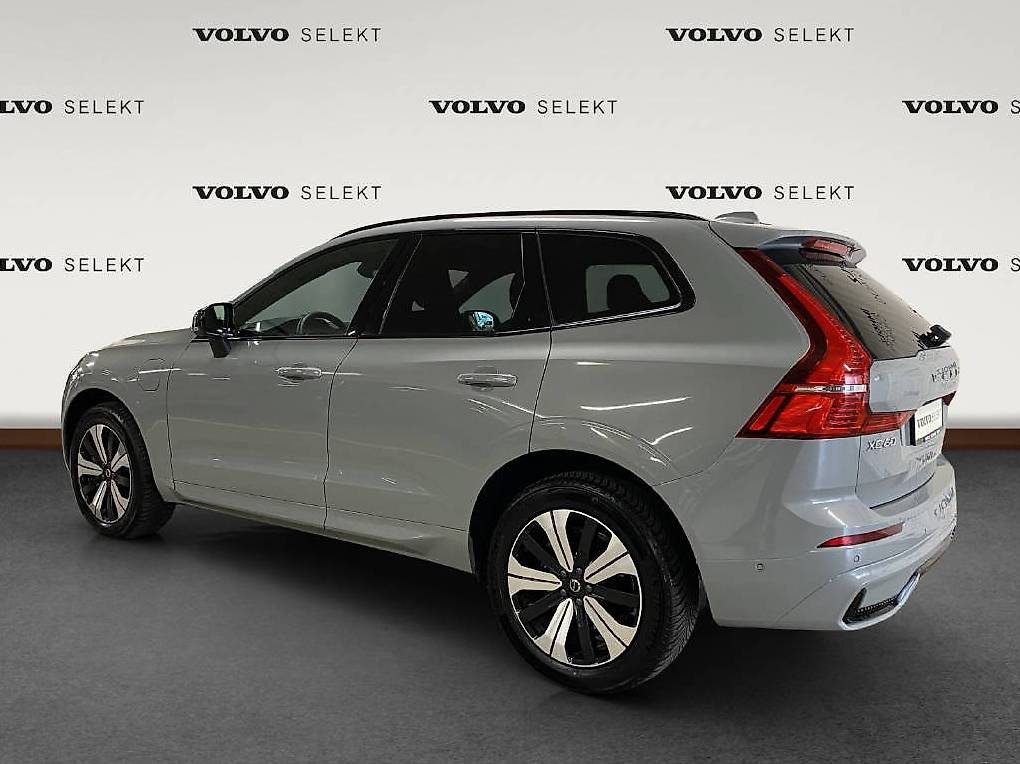VOLVO XC60 2.0 T8 TE Plus Dark eAWD — slika 3