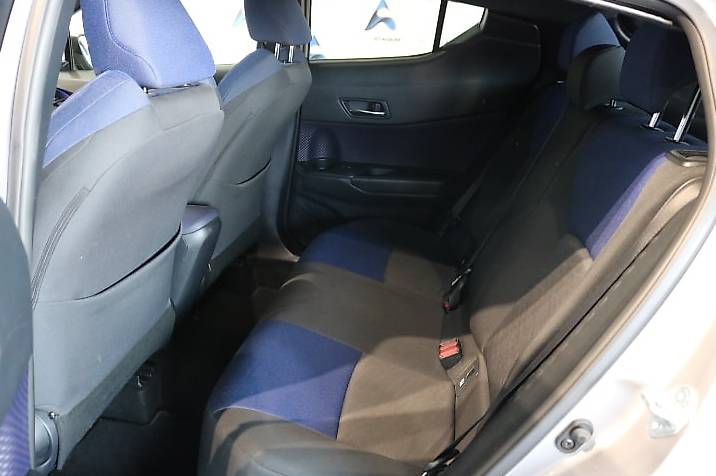 TOYOTA C-HR 1.2 Turbo Style 4WD Multidrive S — slika 5