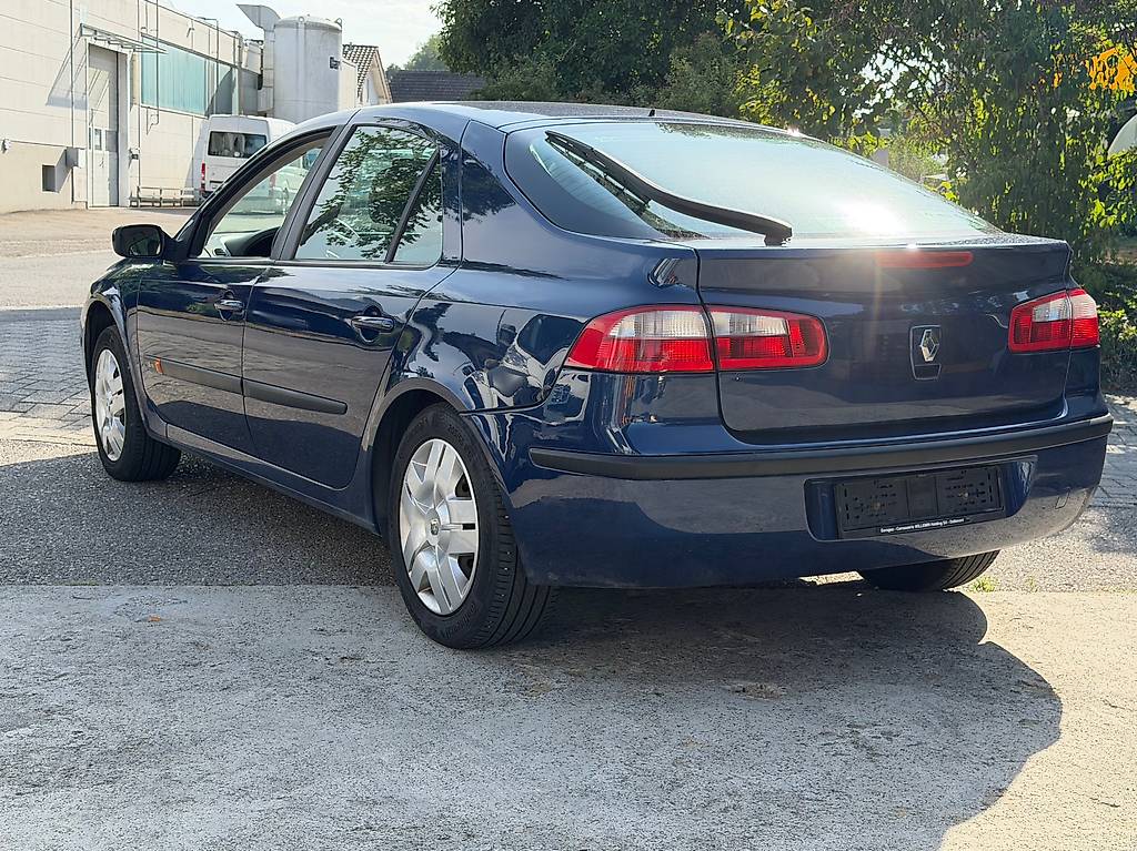 RENAULT Laguna 1.8 16V Expression — slika 5