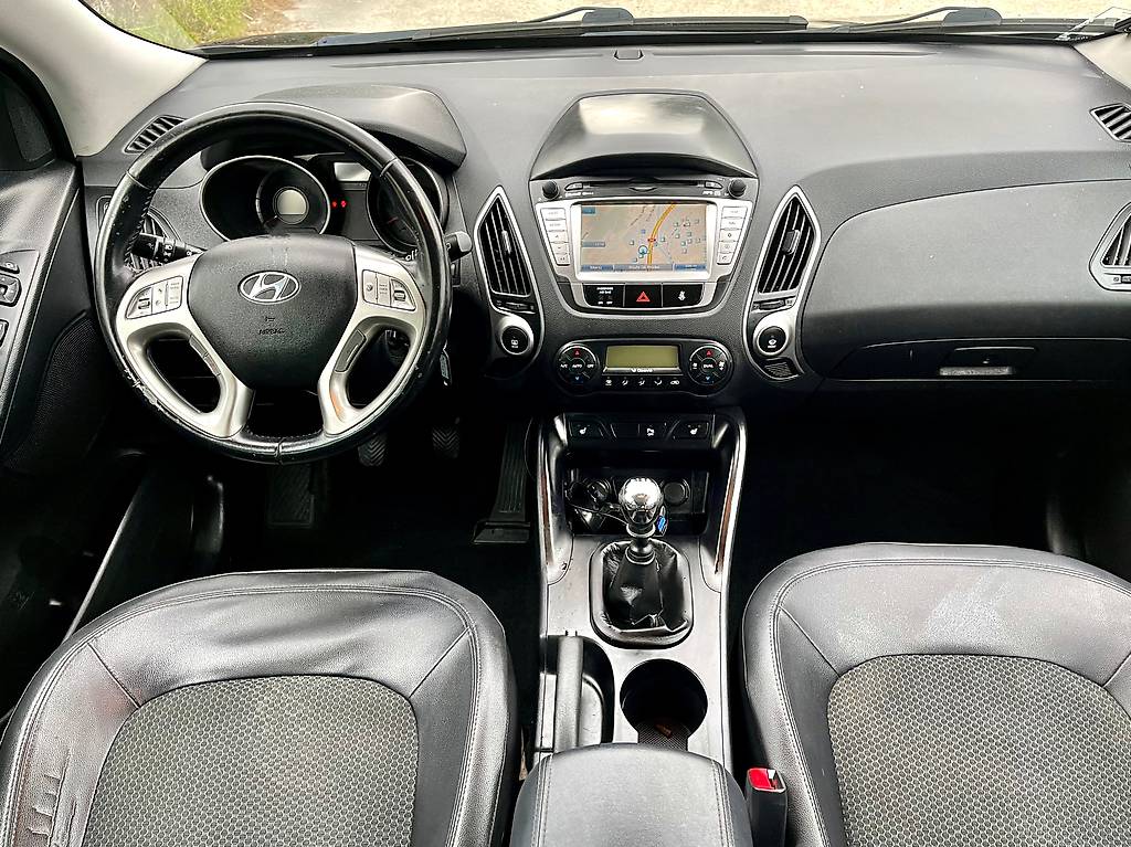 HYUNDAI iX 35 2.0 CRDi Style 4WD — slika 2