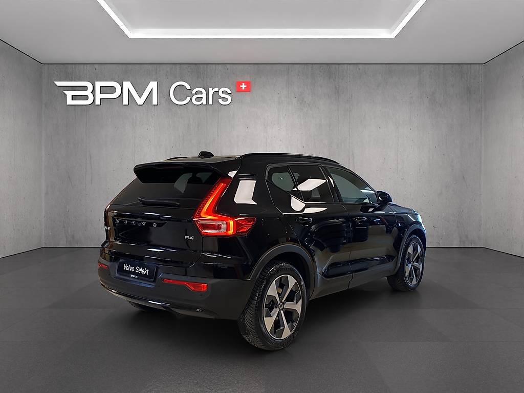 VOLVO XC40 B4 Benzin Mild Hybrid Plus Dark DCT — slika 2