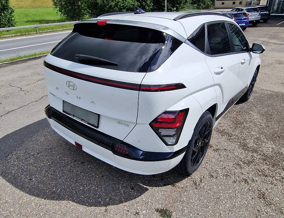 HYUNDAI Kona EV 65.4 kWh Origo — slika 4
