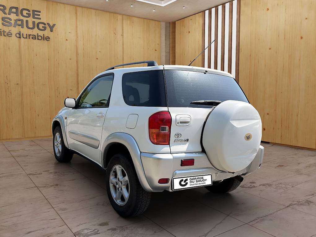 TOYOTA RAV4 2.0i-16V Linea Sol — slika 4