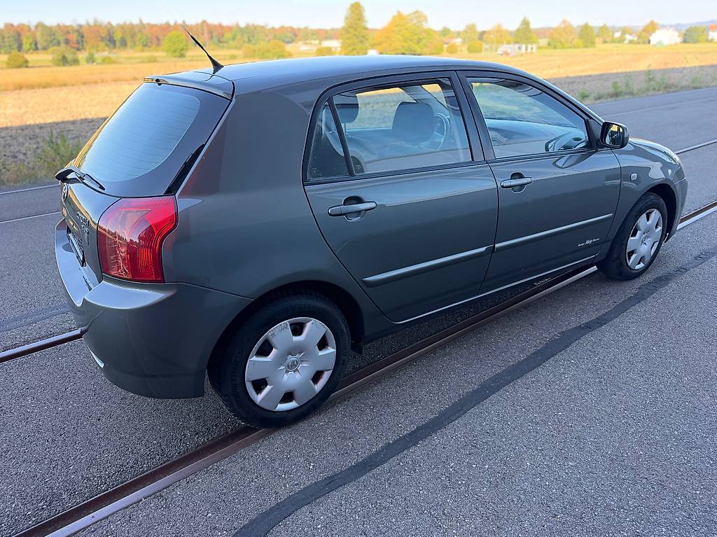 TOYOTA Corolla 1.4 D4D L.Sol — slika 5