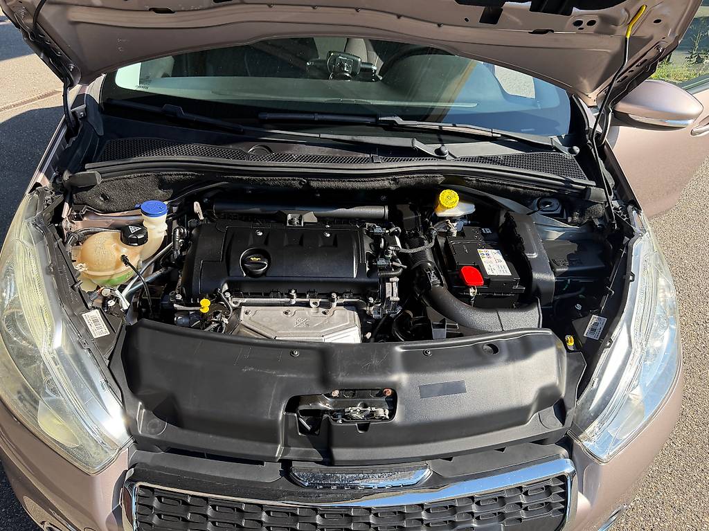 PEUGEOT 208 1.4 VTI Active "mit Garantieoptionen" — slika 5