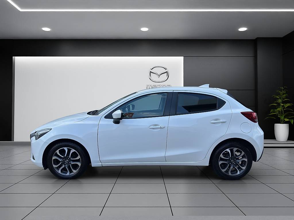 MAZDA 2 SKYACTIV-G 115 Revolution — slika 3