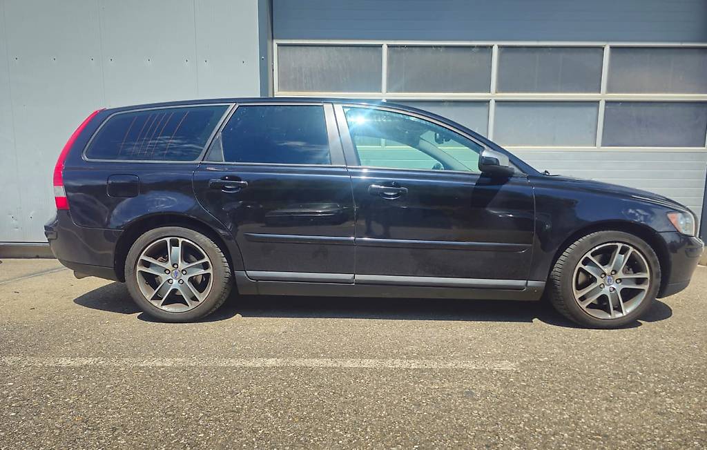 VOLVO V50 D5 — slika 4