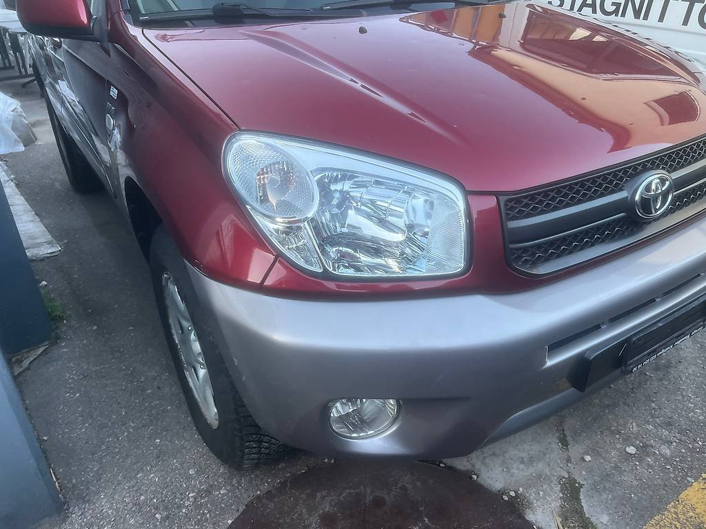 TOYOTA RAV-4 2.0 16V Linea Sol — slika 3