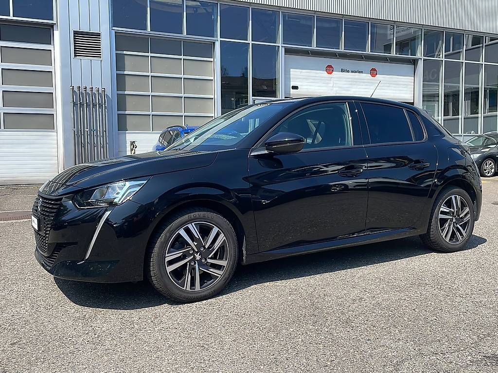 PEUGEOT 208 1.2 PureTech Allure — slika 1