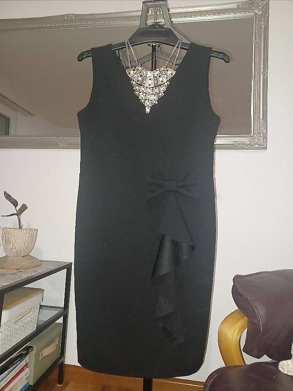 Robe De Soirée Naf-Naf Rouge Taille 38 - état Neuf, Style évasé, Longueur Genou, Parfaite Pour L'été.