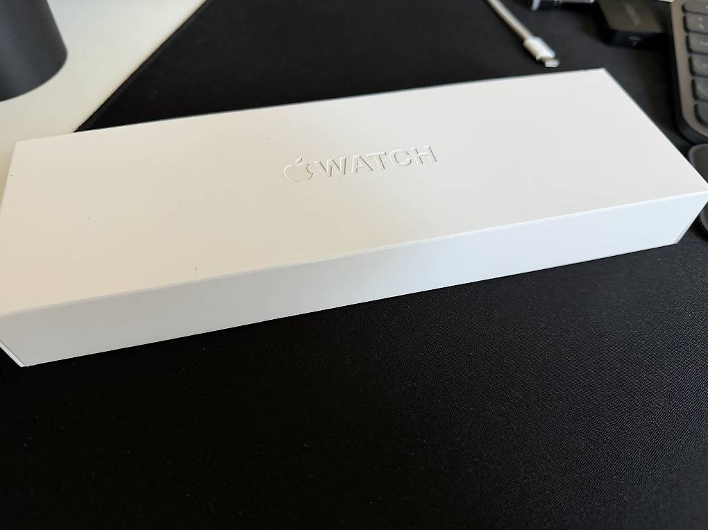 Apple Watch Series 11 46 mm, Noir, 5G im Kanton Waadt - anibis.ch