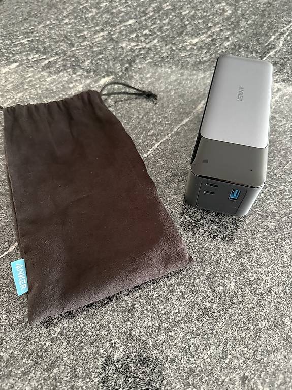 Anker 737 Power Bank (PowerCore 24K) 24000 mAh / 140 W Canton