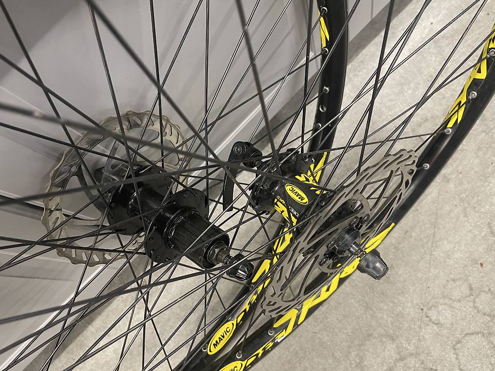 Paire de roues VTT 26 DT Swiss XT (Gebraucht) in Valeyres-sous-Rances