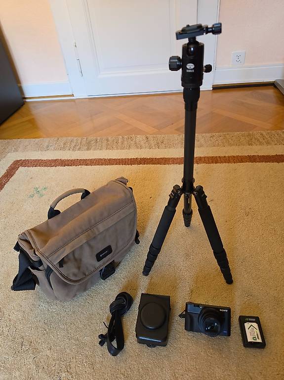 Set Sony RX100 VII + Etui + Trépied Sirui T-025X / C-10X Canton Vaud ...