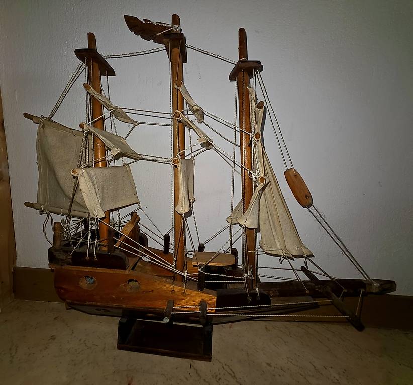 Ancienne Maquette De Bateau JEP 'Unis Typhon' - Modèle Réduit En Fer