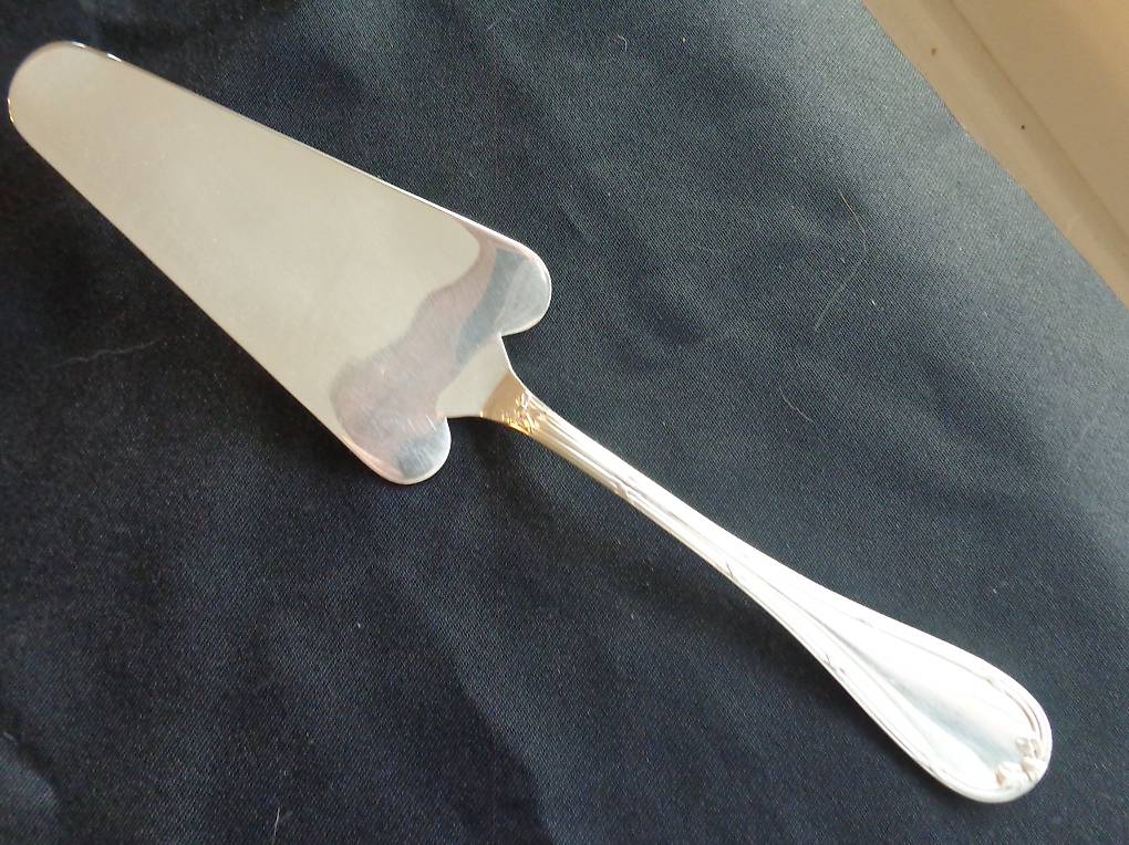 Christofle marly pelle à tarte ,gâteau état neuf
