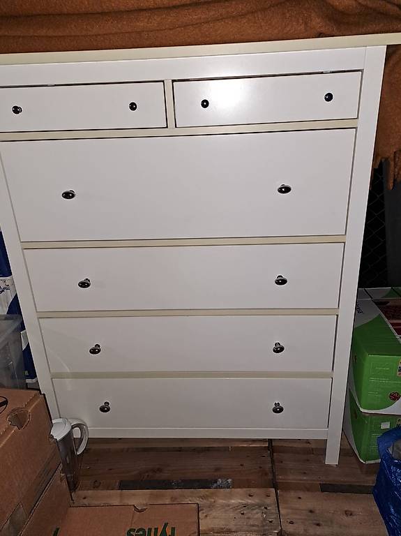 commode blanche
