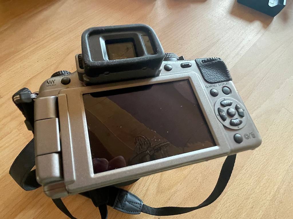 Kamera Panasonic Lumix GH2 mit Objektiv Lumix Vario 14-140mm Canton ...